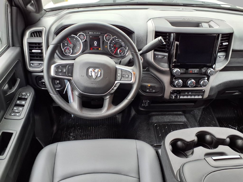 New 2026 RAM 5500 Tradesman AWD/4WD image 4