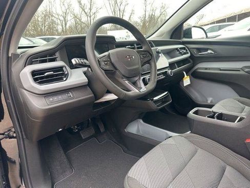 New 2027 Chevrolet Bolt LT w/ Comfort Package FWD image 12