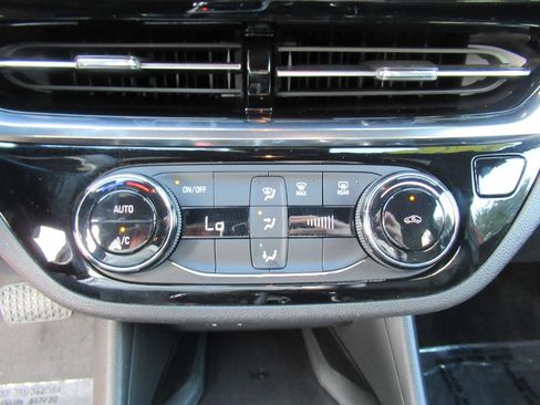 Used 2024 Buick Envista Sport Touring w/ Convenience II Package FWD image 25