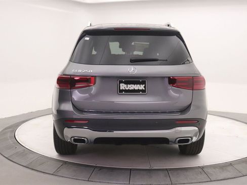 New 2026 Mercedes-Benz GLB 250 image 3