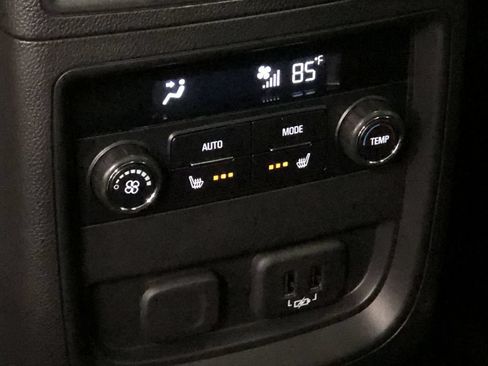 Used 2020 Buick Envision Essence FWD image 21