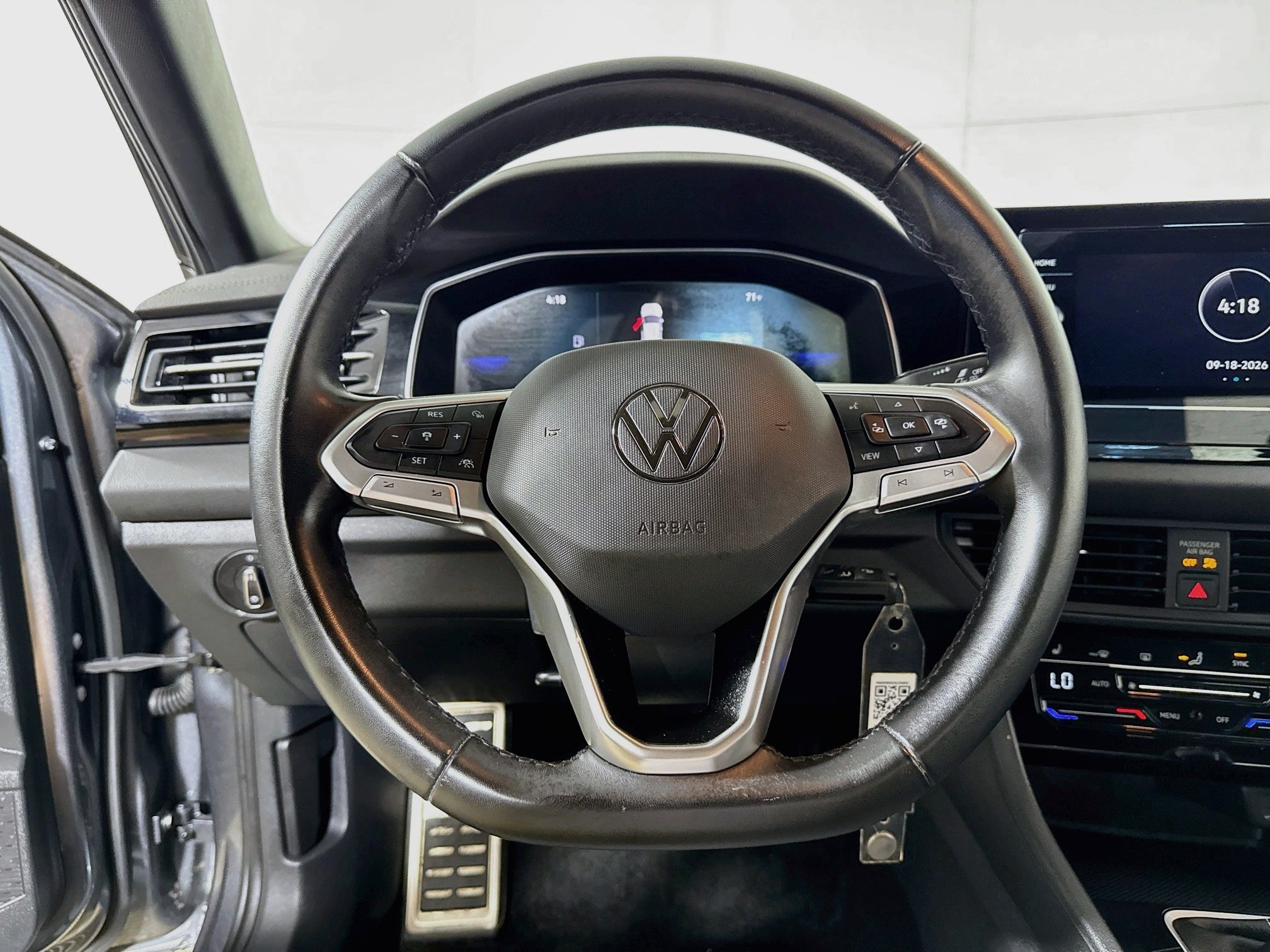 Used 2025 Volkswagen Jetta Sport FWD image 15