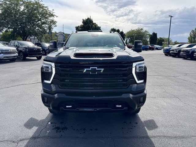 New 2026 Chevrolet Silverado 2500 High Country w/ Midnight Edition AWD/4WD image 2