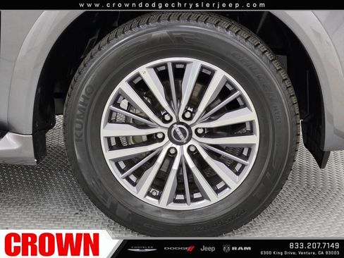 Used 2024 Nissan Armada SL w/ Captain's Chairs Package image 9