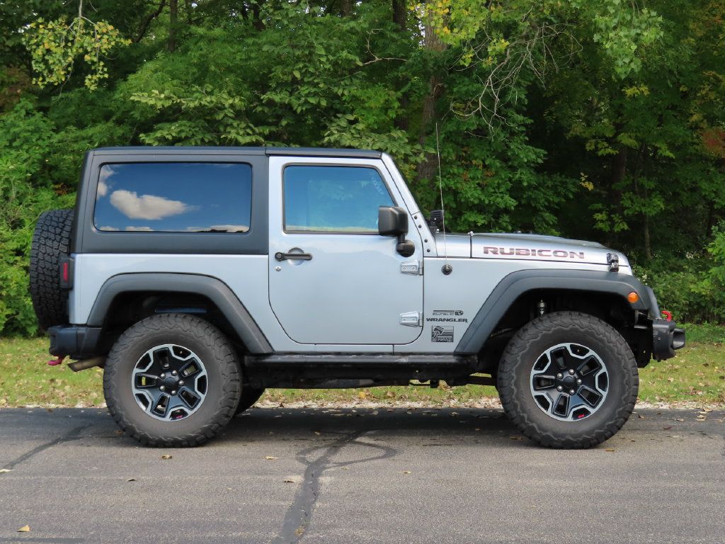 Used 2016 Jeep Wrangler Rubicon AWD/4WD image 2