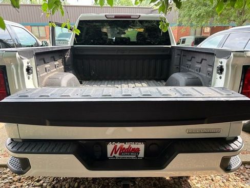 Used 2022 GMC Sierra 1500 Elevation AWD/4WD image 21