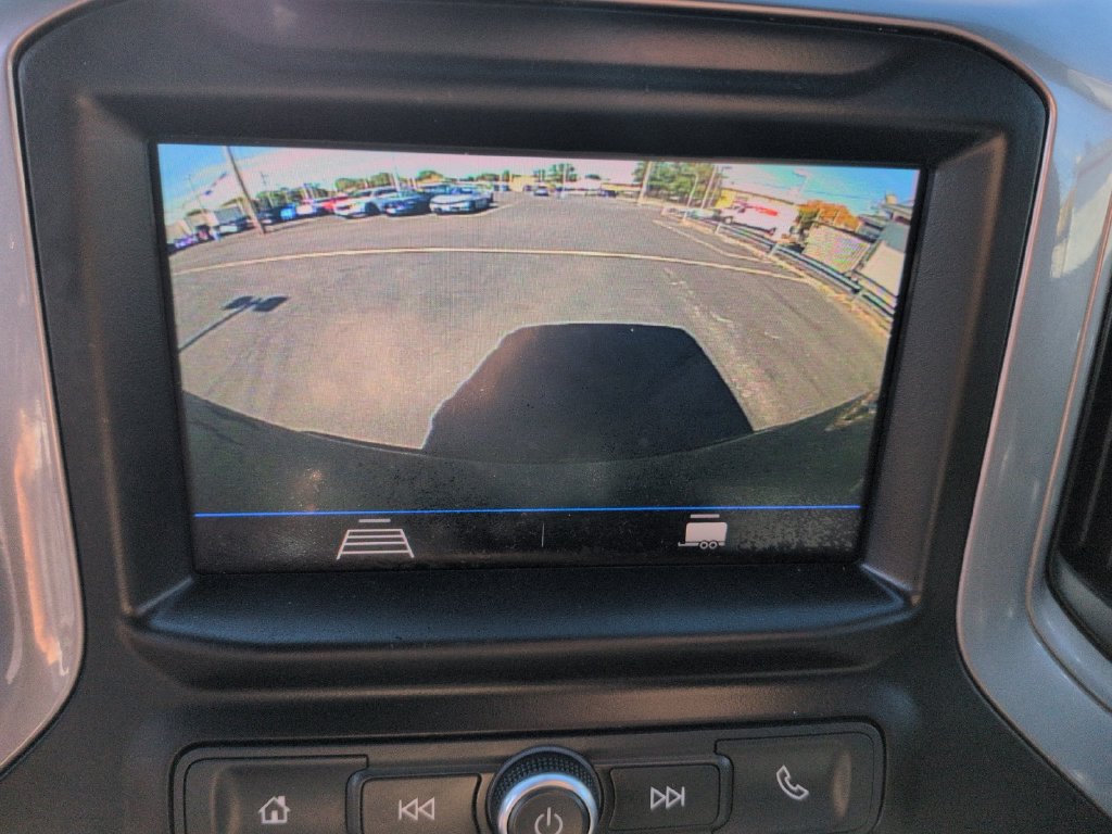 Used 2020 Chevrolet Silverado 1500 Custom Trail Boss w/ Custom Convenience Package AWD/4WD image 15
