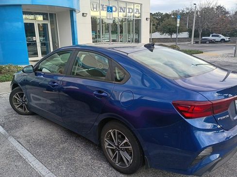 Used 2022 Kia Forte LXS image 2