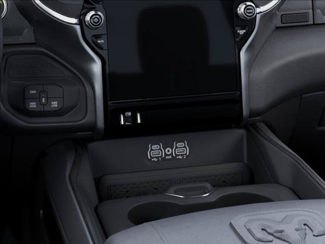 New 2026 RAM 2500 Laramie AWD/4WD image 24