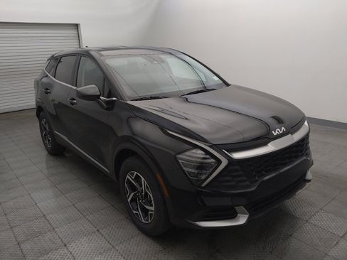 Used 2025 Kia Sportage LX AWD/4WD image 13