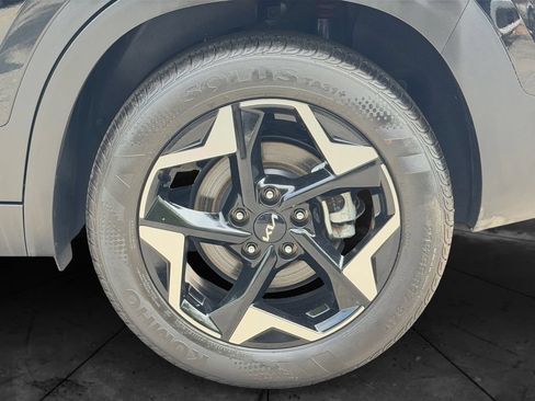 Certified 2024 Kia Seltos EX AWD/4WD image 28