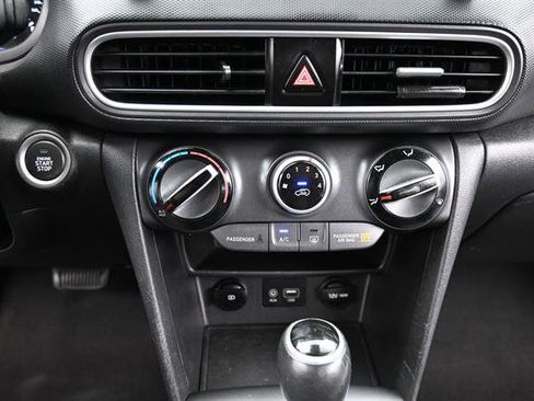 Used 2021 Hyundai Kona SEL FWD image 12