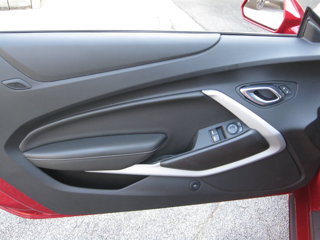 Used 2021 Chevrolet Camaro LS RWD image 10