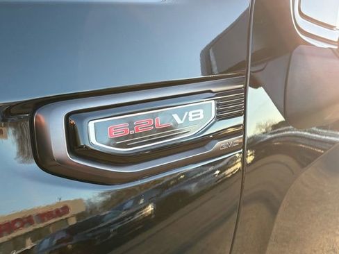 Used 2024 GMC Sierra 1500 AT4X image 6