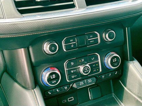 Used 2022 GMC Yukon AT4 AWD/4WD image 20