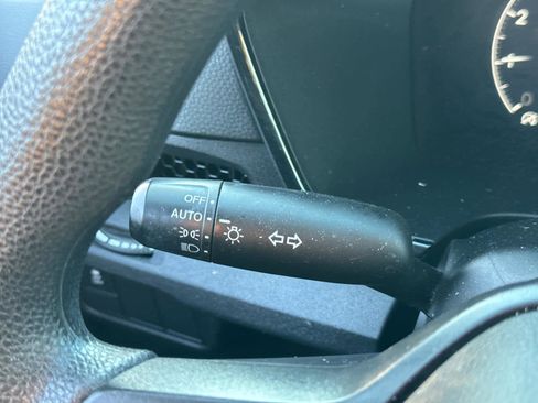 Used 2025 Honda CR-V LX image 17