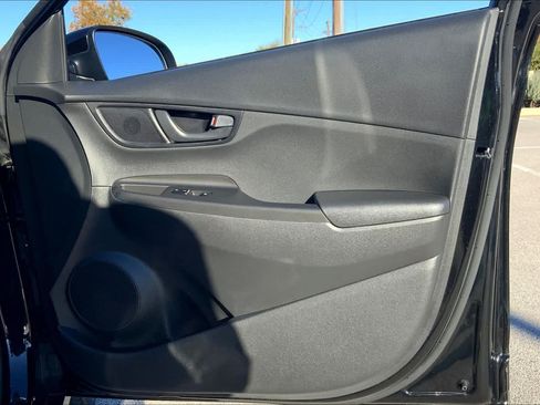 Used 2021 Hyundai Kona SEL FWD image 22