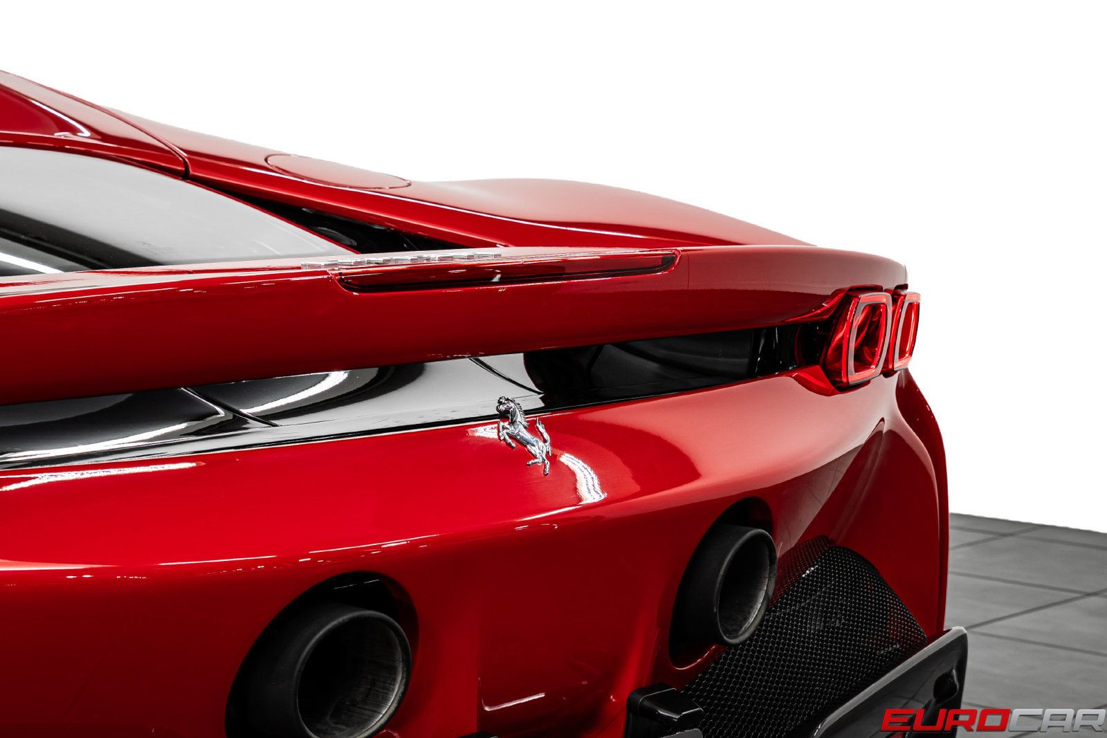 Used 2021 Ferrari SF90 Stradale AWD/4WD image 26
