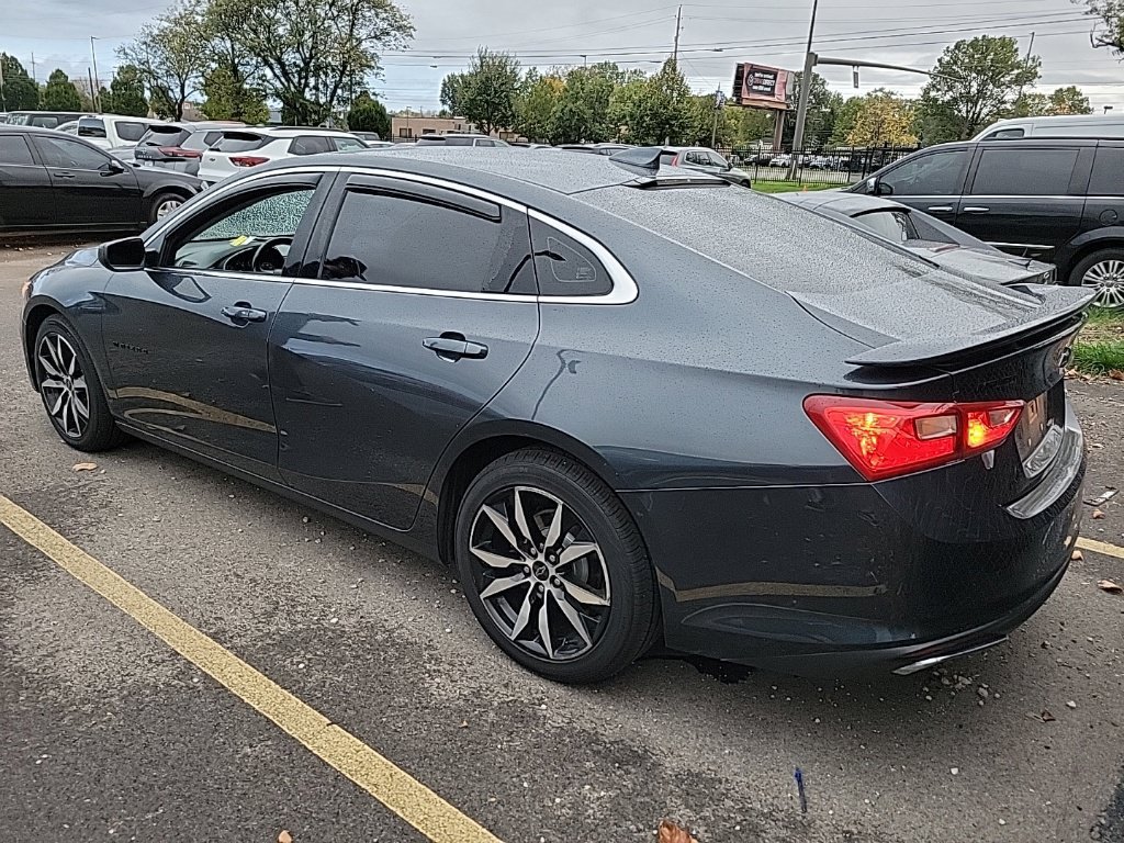 Used 2021 Chevrolet Malibu RS FWD image 4