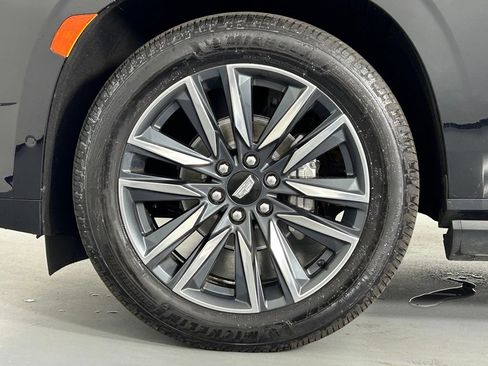 Used 2021 Cadillac Escalade Sport w/ Driver Assist Tech Package AWD/4WD image 45