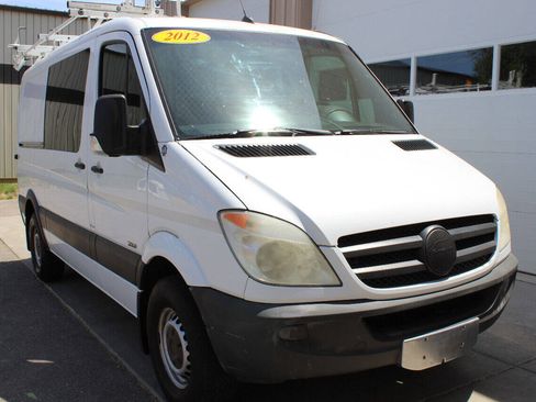 Used 2012 Mercedes-Benz Sprinter 2500 image 5
