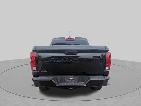 Used 2023 Chevrolet Colorado Trail Boss w/ Advanced Trailering Package AWD/4WD image 5