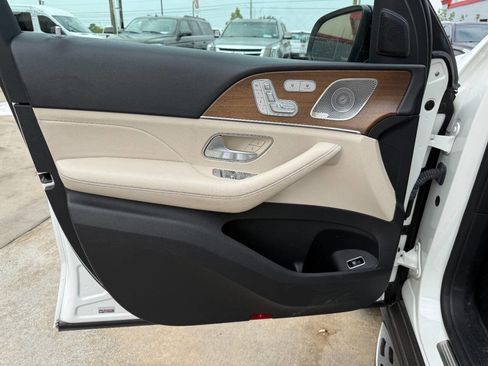 Used 2021 Mercedes-Benz GLE 350 w/ AMG Line Exterior image 12