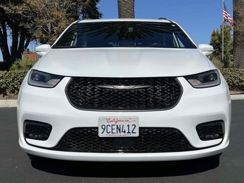 Used 2021 Chrysler Pacifica Touring w/ S Appearance Package image 54