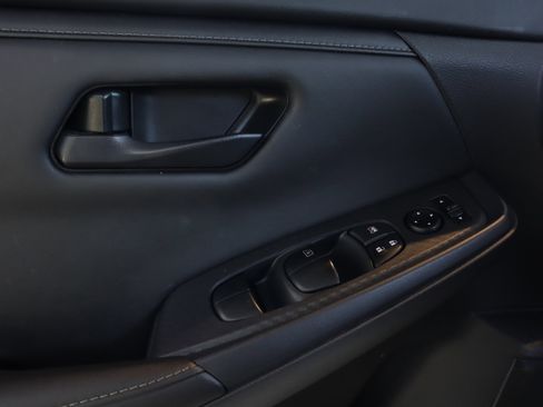 Used 2024 Nissan Sentra S image 21