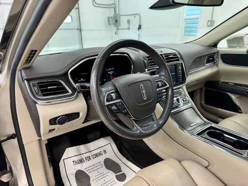Used 2017 Lincoln Continental Reserve w/ Technology Package AWD/4WD image 16