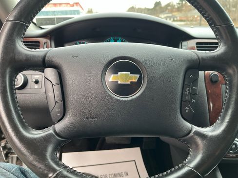 Used 2011 Chevrolet Impala LT image 14