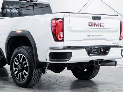 Used 2022 GMC Sierra 2500 AT4 w/ AT4 Premium Plus Package image 12