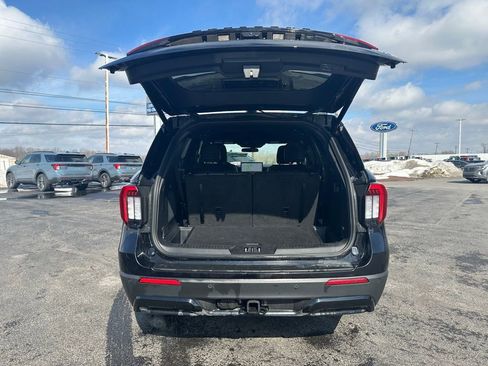 Used 2025 Ford Explorer ST-Line image 4