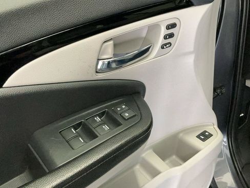 Used 2021 Honda Pilot Touring image 20