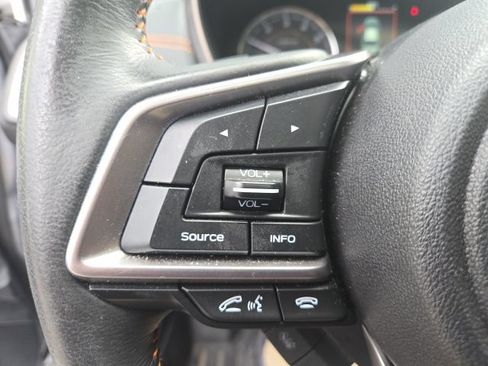 Used 2023 Subaru Crosstrek 2.5i Limited AWD/4WD image 5