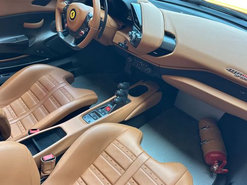 Used 2020 Ferrari 488 Pista Spider RWD image 17