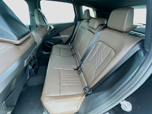 New 2025 BMW X3 xDrive30i w/ Convenience Package image 20