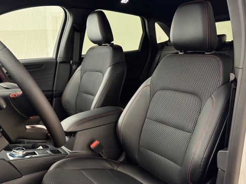 New 2026 Ford Escape ST-Line w/ Tech Pack #1 image 5