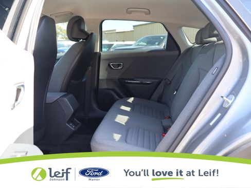 Used 2025 Kia K4 EX image 27