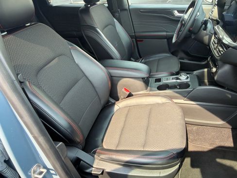 Used 2024 Ford Escape ST-Line w/ Tech Pack #1 AWD/4WD image 7