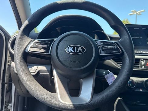 Used 2021 Kia Forte LXS FWD image 7