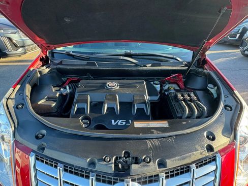 Used 2014 Cadillac SRX Luxury image 30
