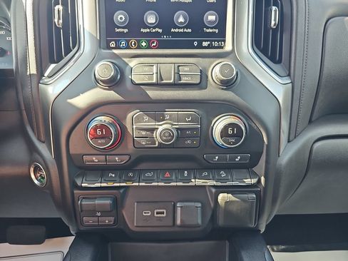 Used 2019 Chevrolet Silverado 1500 LT Trail Boss AWD/4WD image 24