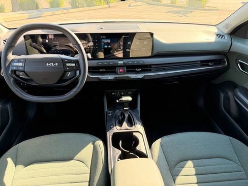 Used 2025 Kia K4 EX FWD image 8