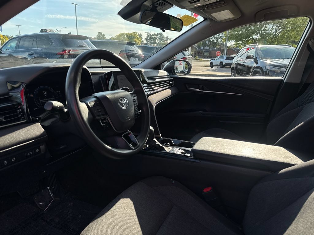 Used 2025 Toyota Camry LE FWD image 13