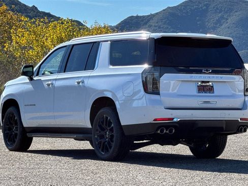 New 2026 Chevrolet Suburban Premier image 6