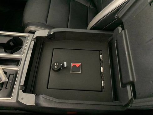 Used 2018 Ford F150 Raptor w/ Equipment Group 802A Luxury AWD/4WD image 29