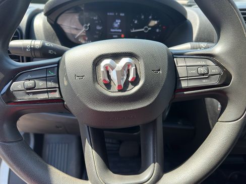 Used 2023 RAM ProMaster 2500 image 16