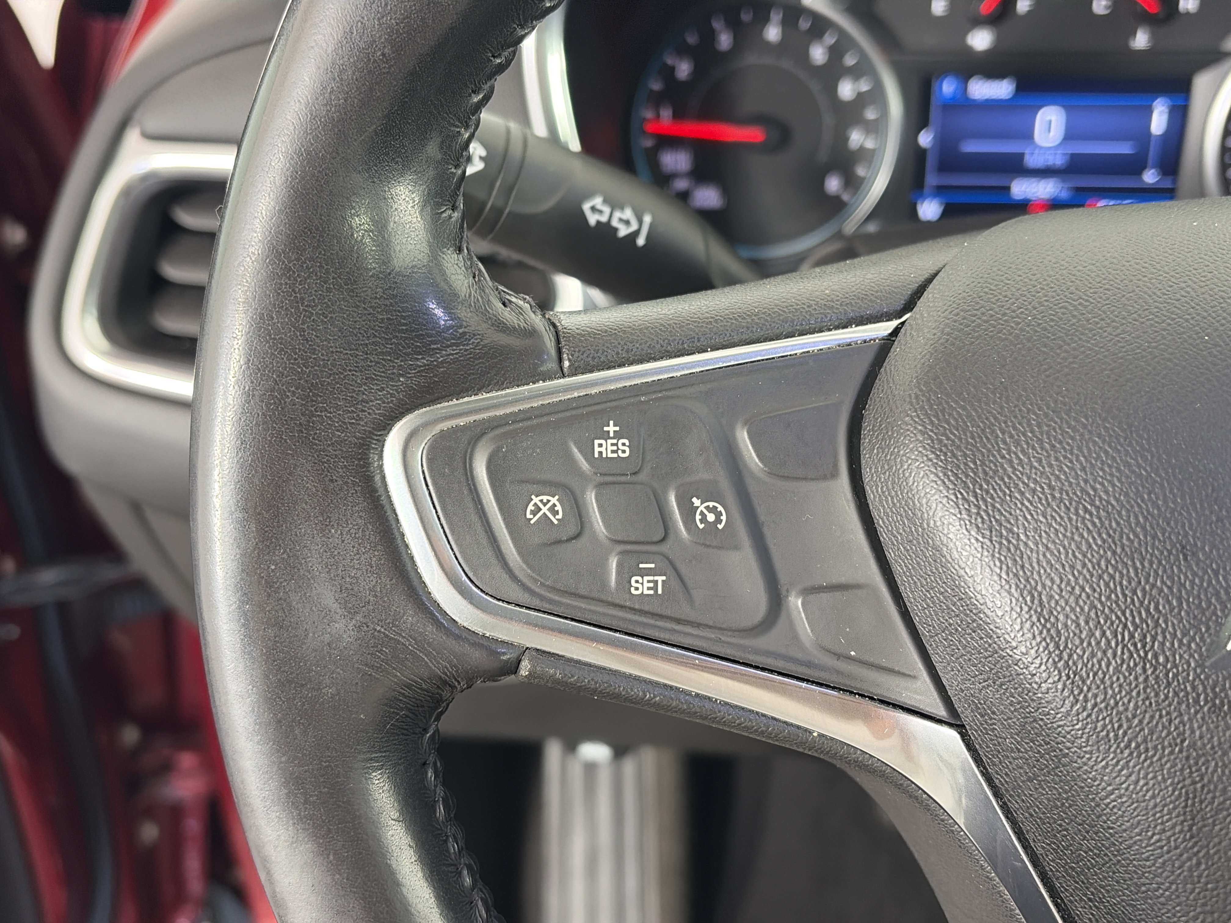 Used 2019 Chevrolet Equinox LT FWD image 29
