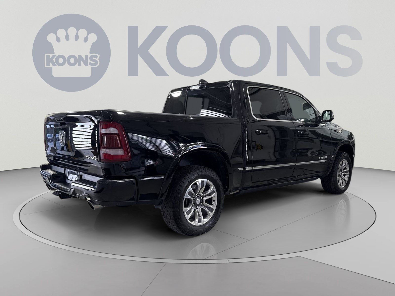 Used 2023 RAM 1500 Limited AWD/4WD image 11